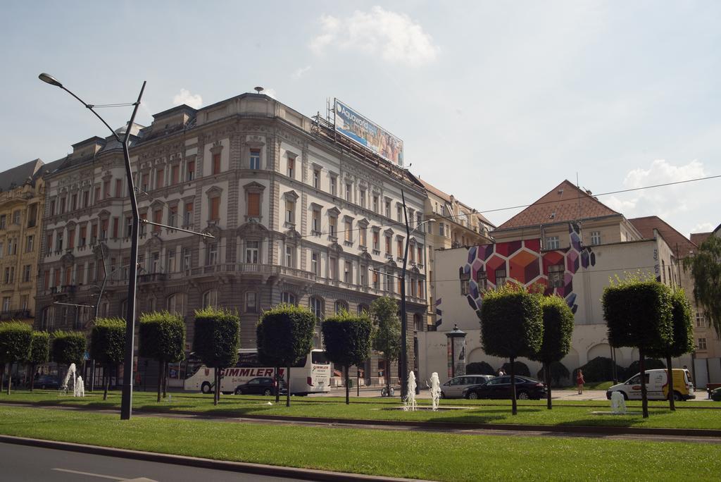 Rebecca Apartment Next To Synagogue Budapeste Exterior foto